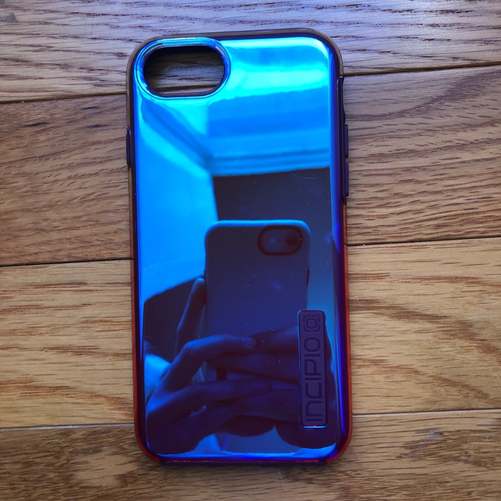 Incipio DualPro iPhone 8 case